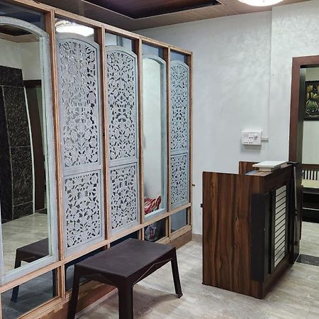 Nandi Retreat Homestay Varanasi Bagian luar foto
