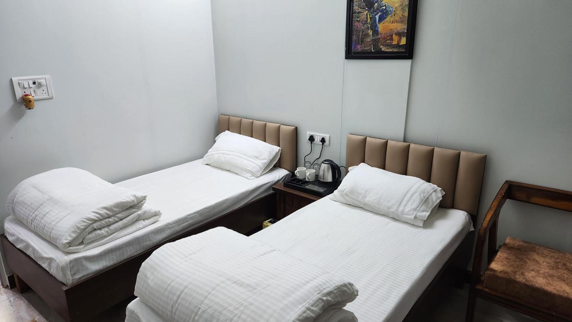 Nandi Retreat Homestay Varanasi Bagian luar foto