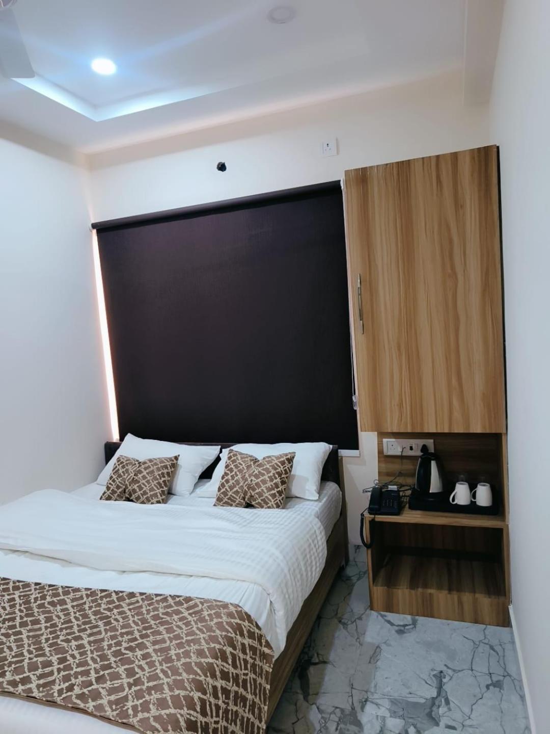 Nandi Retreat Homestay Varanasi Bagian luar foto