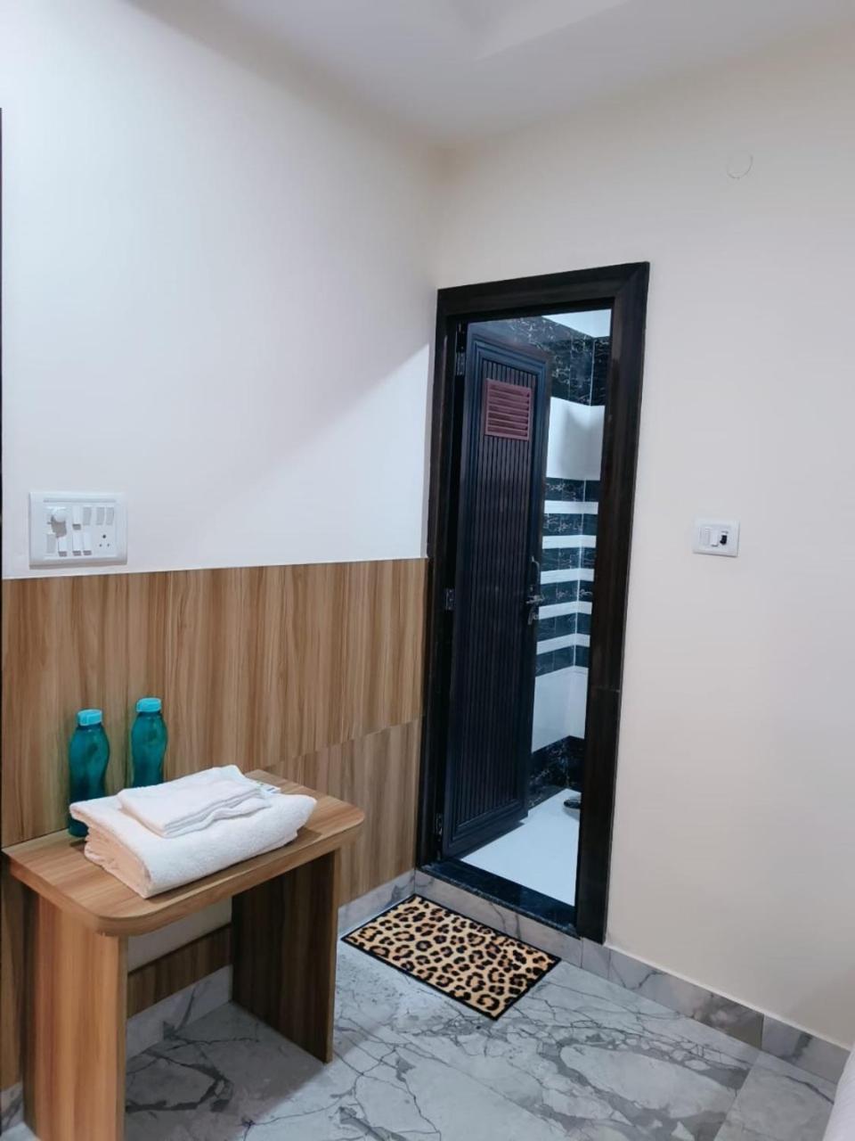 Nandi Retreat Homestay Varanasi Bagian luar foto