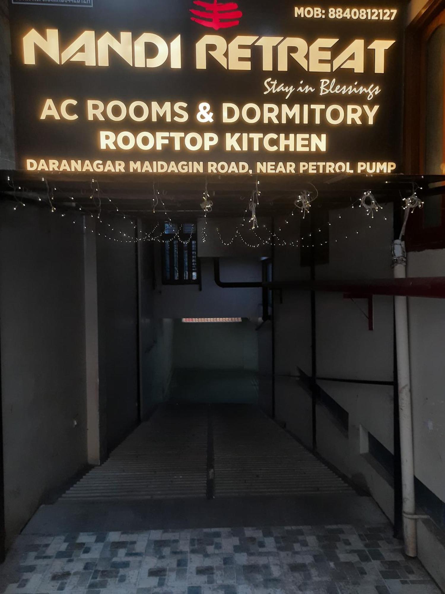 Nandi Retreat Homestay Varanasi Bagian luar foto