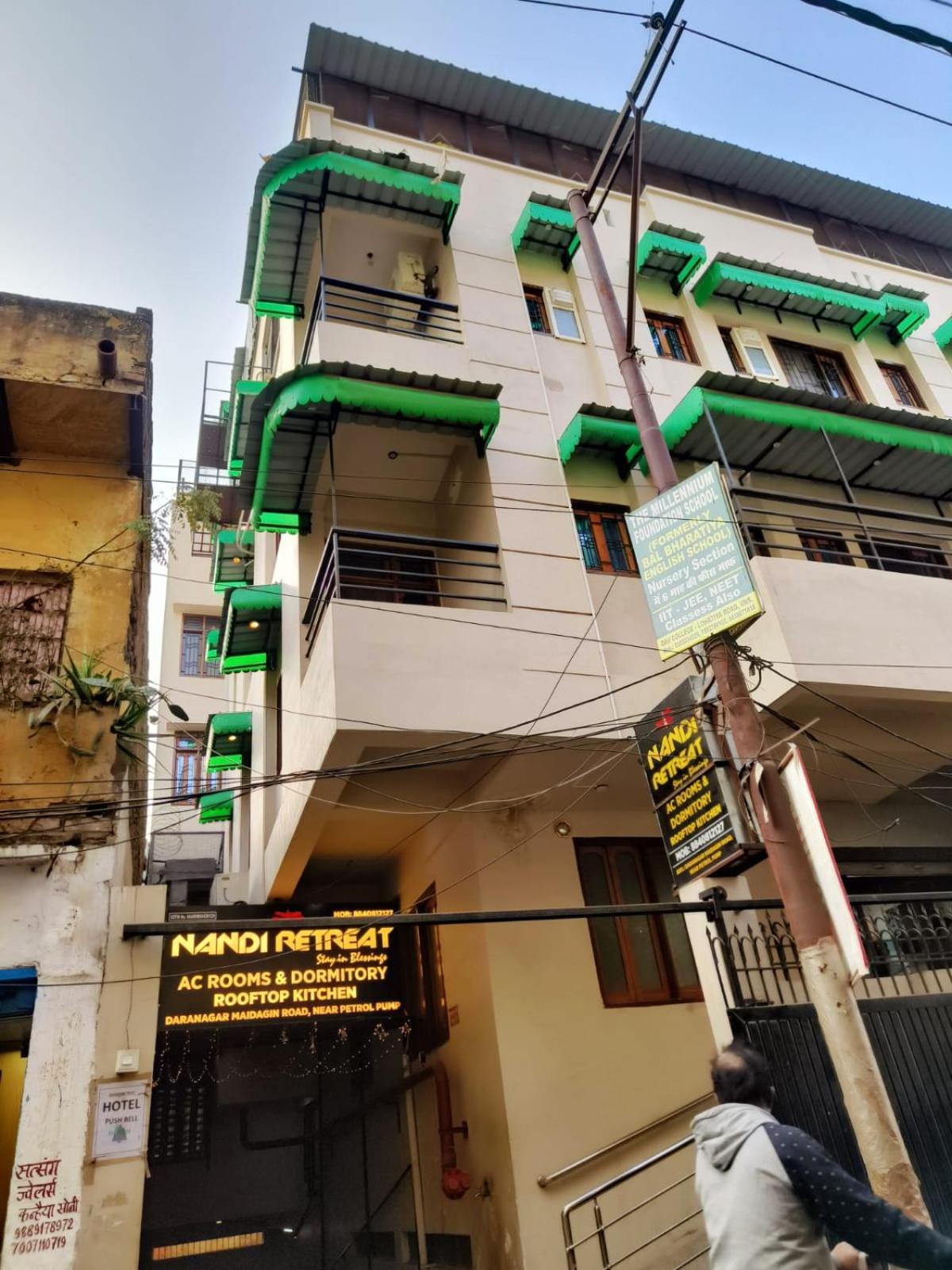 Nandi Retreat Homestay Varanasi Bagian luar foto